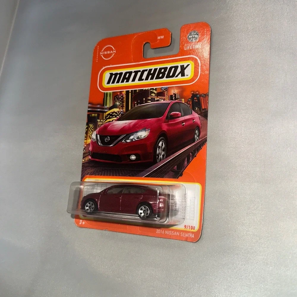 Matchbox 2016 Nissan Sentra Red 9/100 MBX Road Trip Diecast Car 1:64 Scale New